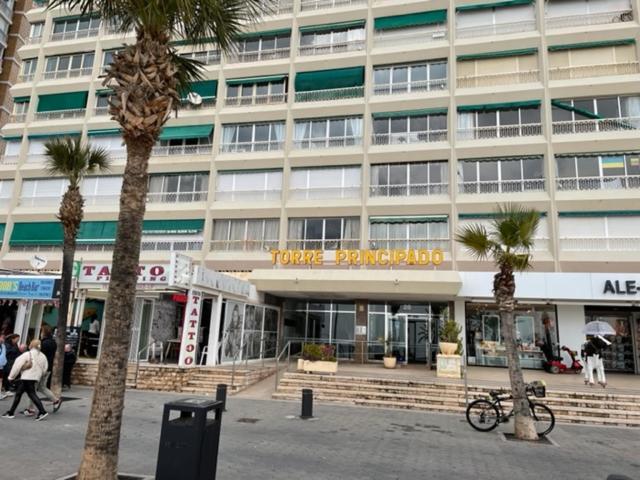 Precioso Apartamento A Estrenar En Primera Linea De Playa Benidorm Buitenkant foto