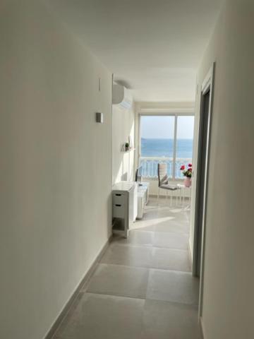 Precioso Apartamento A Estrenar En Primera Linea De Playa Benidorm Buitenkant foto